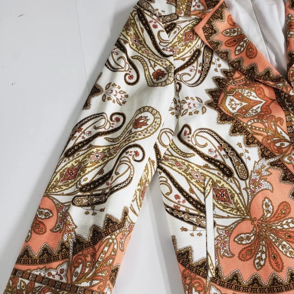 Stunning Buttonless Talbots Multicolor Paisley Blazer perfect for all seasons - Picture 4 of 15